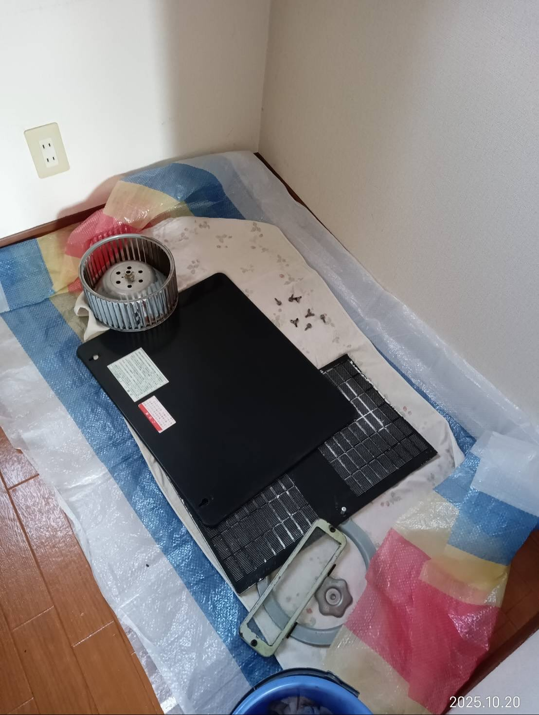 換気扇とコンロ周りの掃除ー!