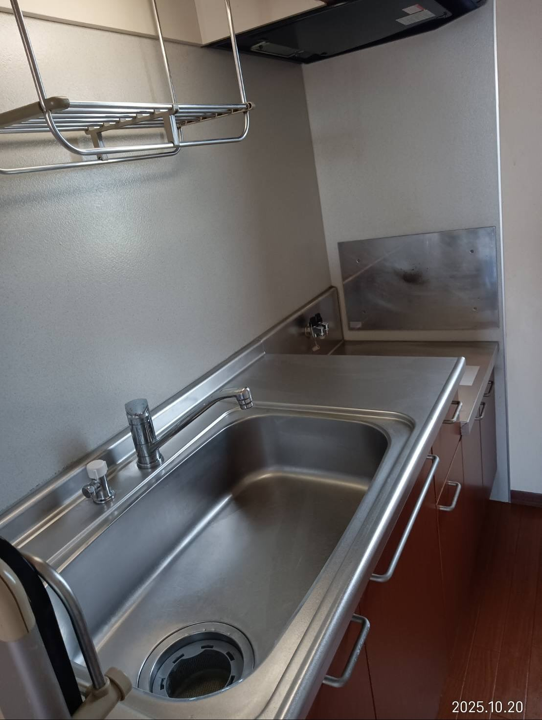 換気扇とコンロ周りの掃除ー!