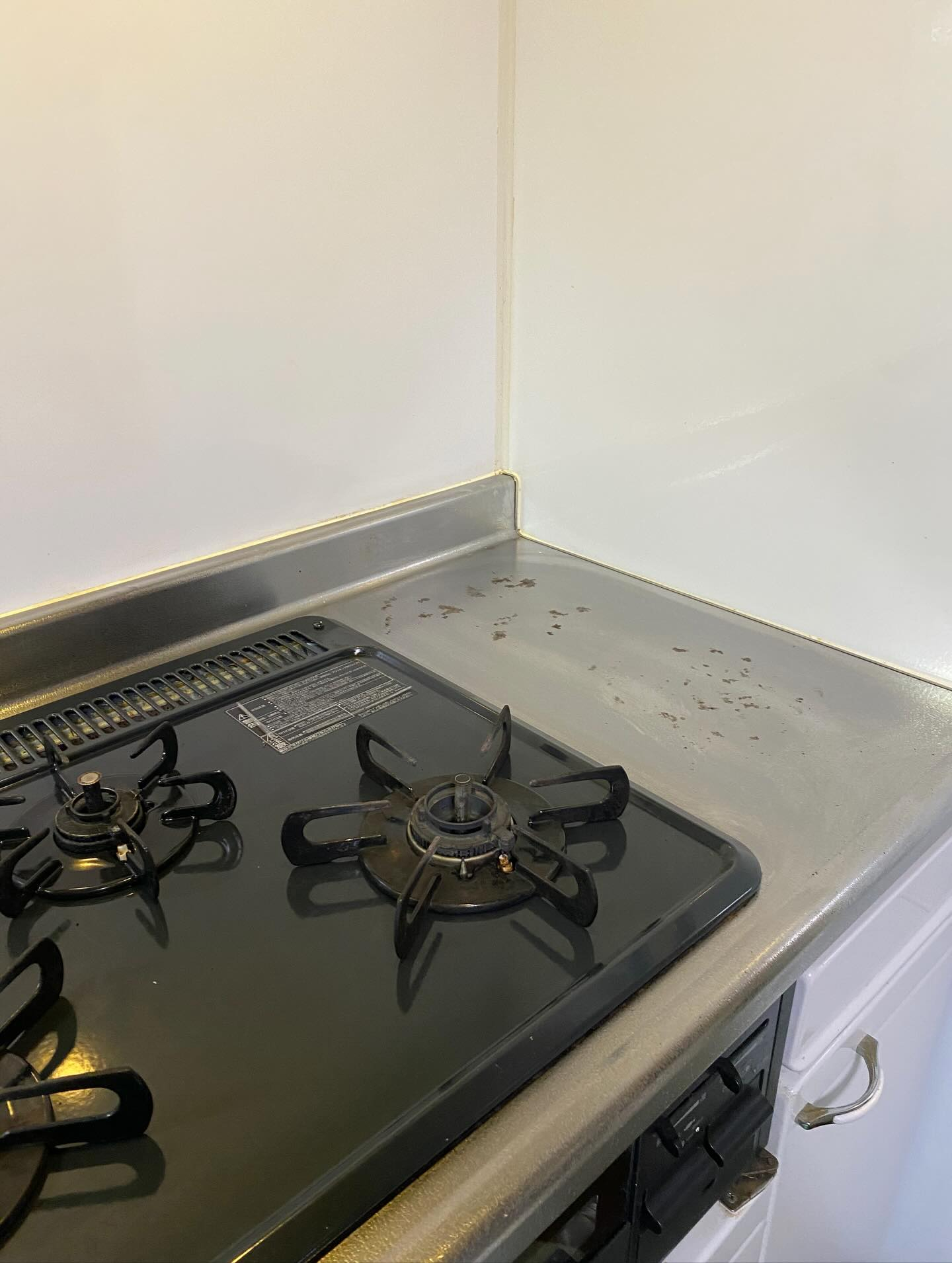 キッチンのコンロ周りそうじー!