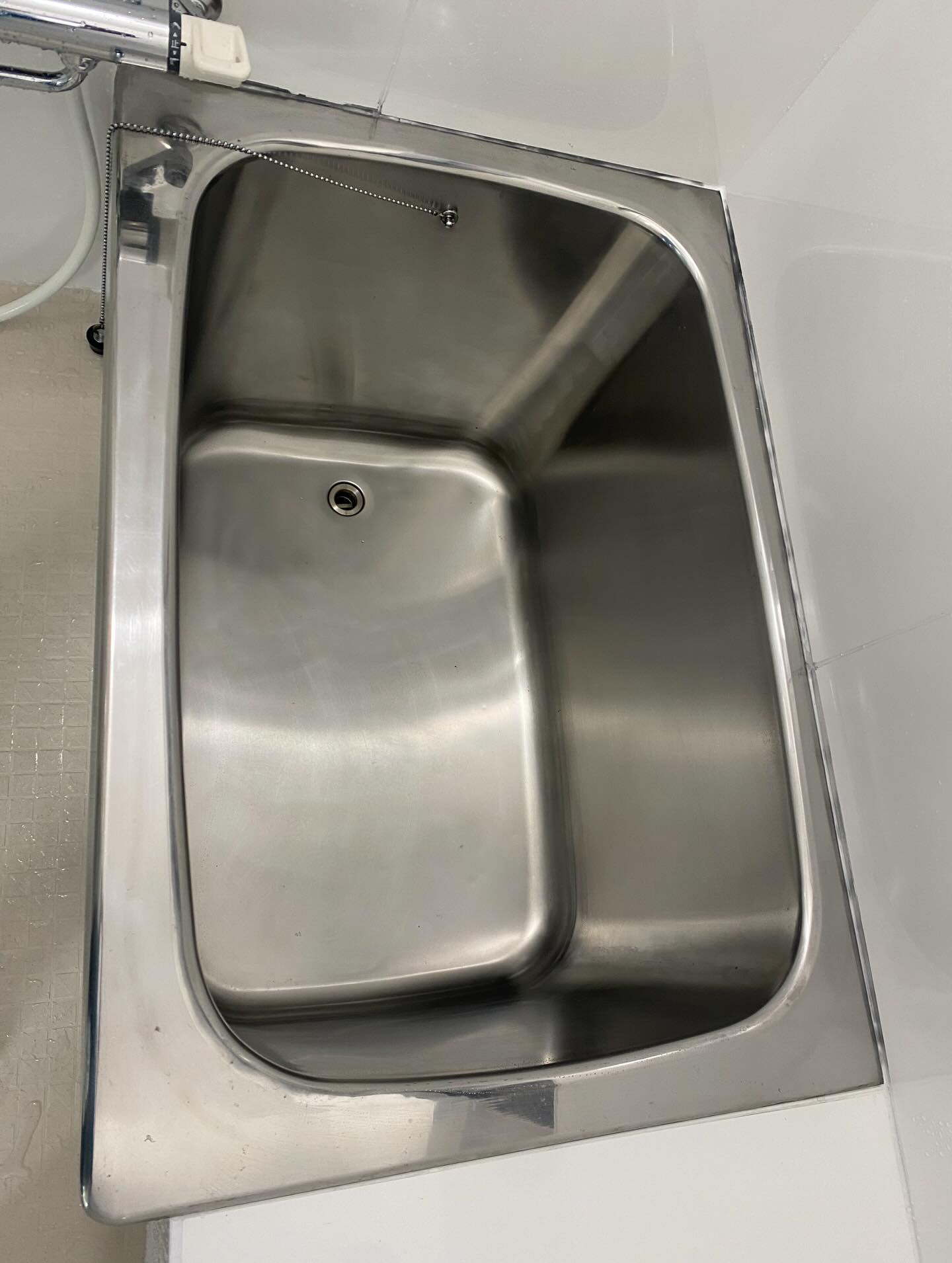 ステンレス風呂釜磨きー!