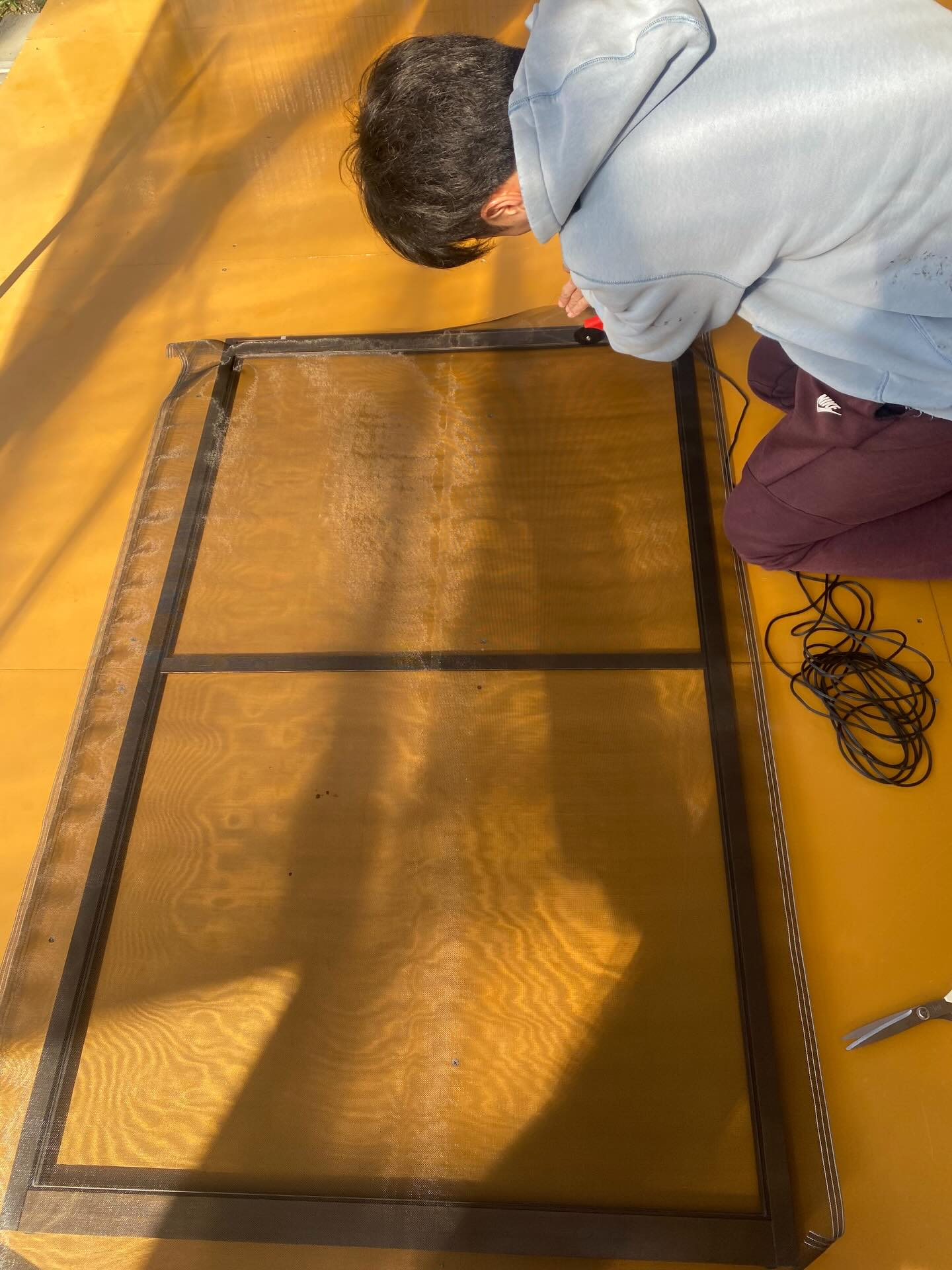 網戸の張り替えー!